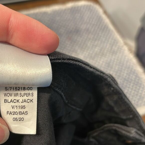 Old Navy Mid Rise Super Skinny Jeans in Black Jack Size 8 - Picture 9 of 10